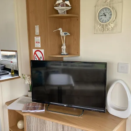 Pet Friendly Holiday Home On Golden Palm Skegness Exterior photo