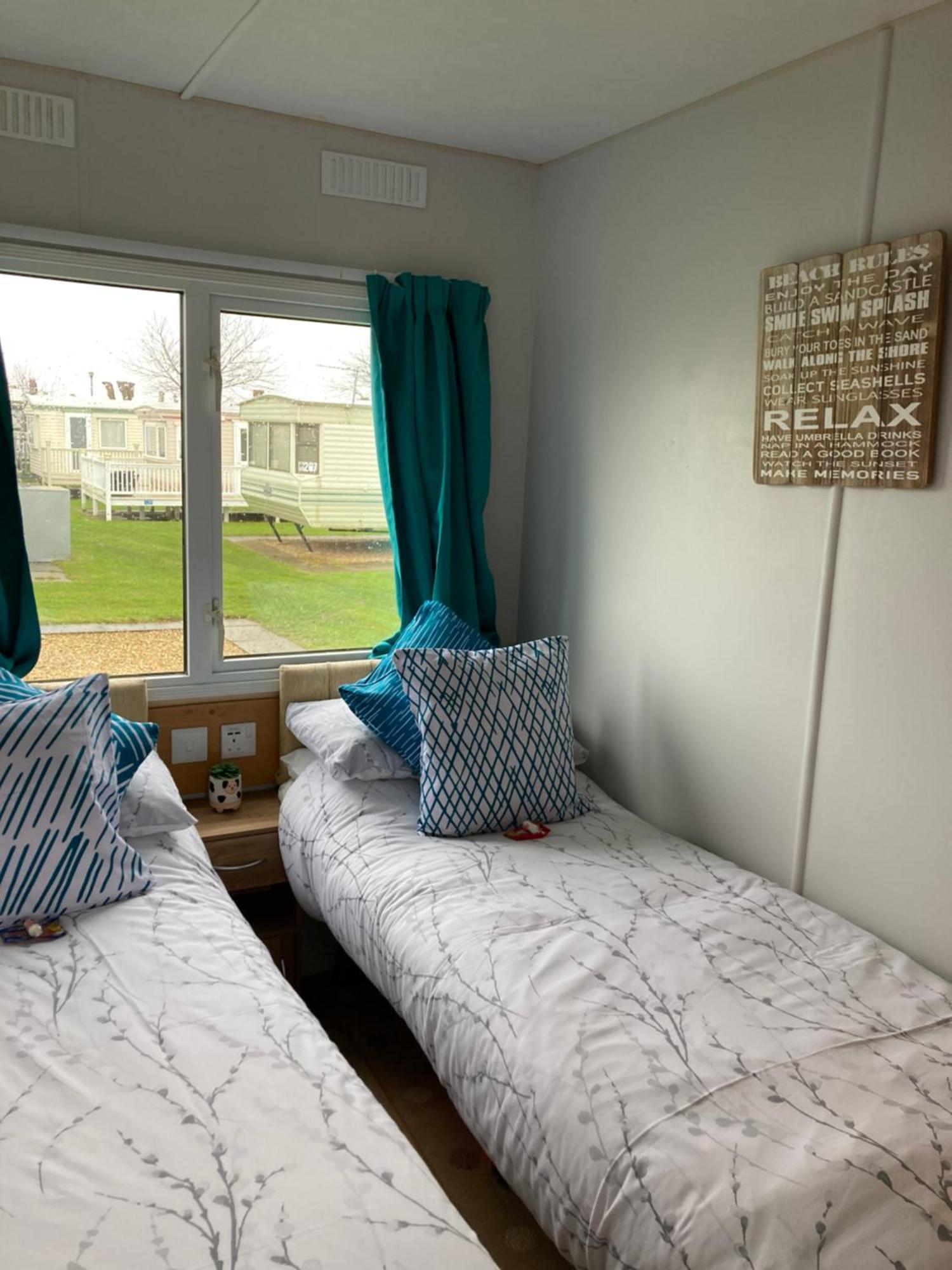 Pet Friendly On Golden Palm Holiday home *